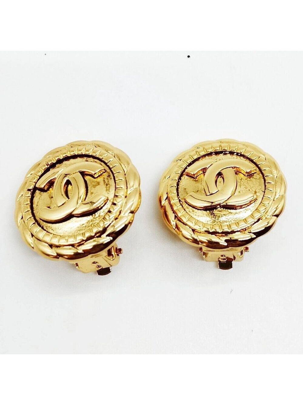 Chanel Earring Gold 500-072825